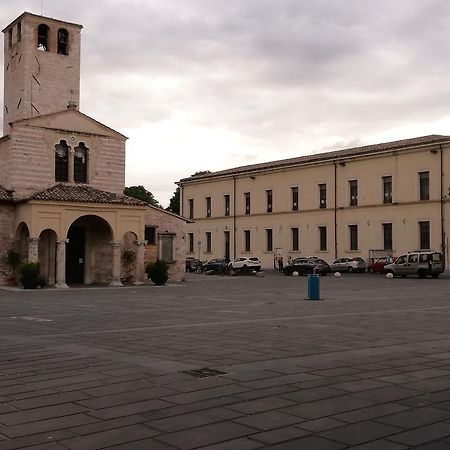 Residenza Mazzini フォリーニョ エクステリア 写真
